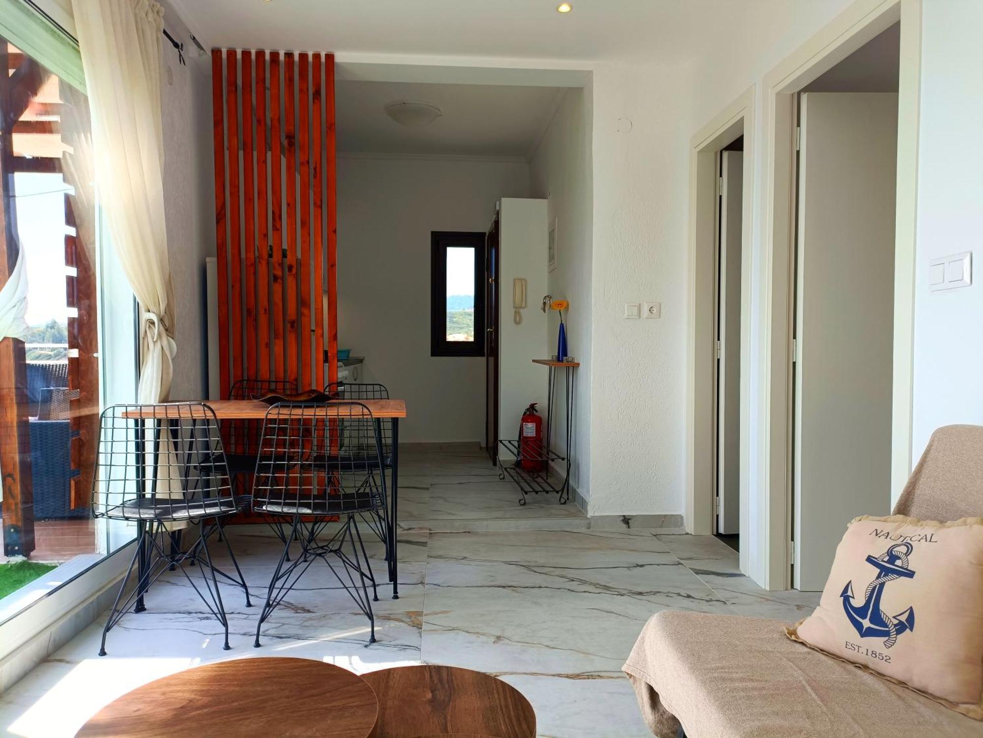 Salonikiou Beach Apartments & Villas Agios Nikolaos  Buitenkant foto