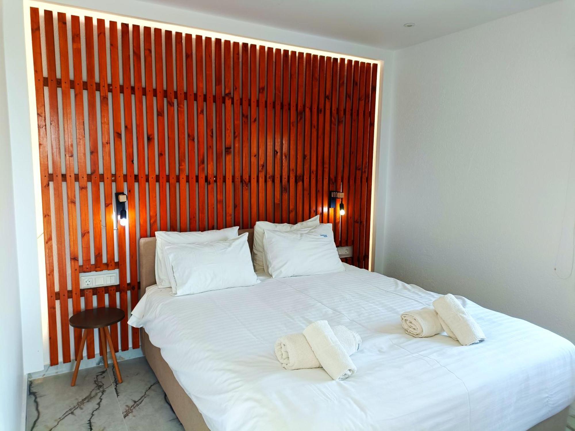 Salonikiou Beach Apartments & Villas Agios Nikolaos  Buitenkant foto