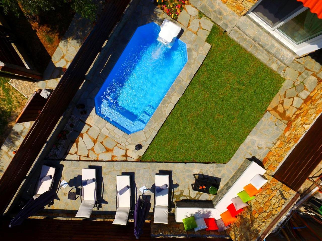 Salonikiou Beach Apartments & Villas Agios Nikolaos  Buitenkant foto