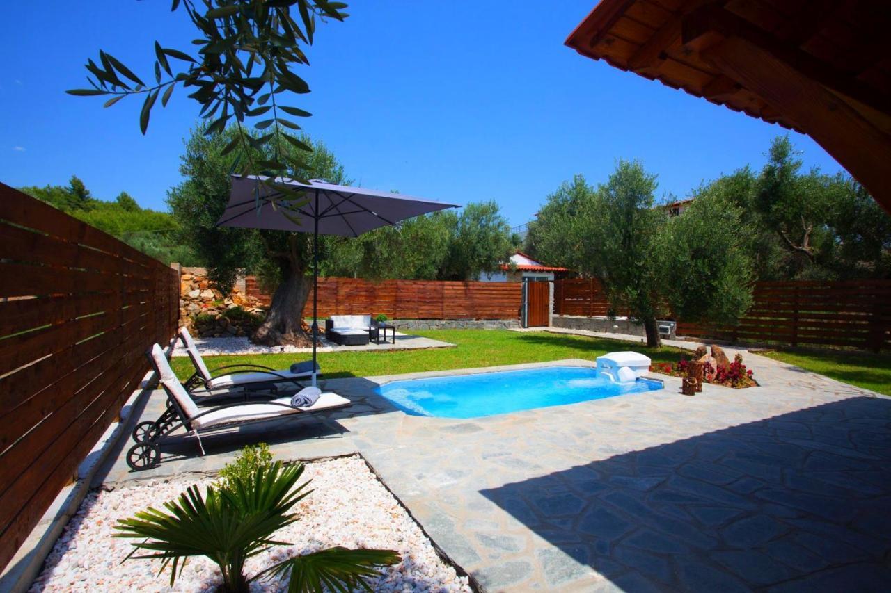 Salonikiou Beach Apartments & Villas Agios Nikolaos  Buitenkant foto